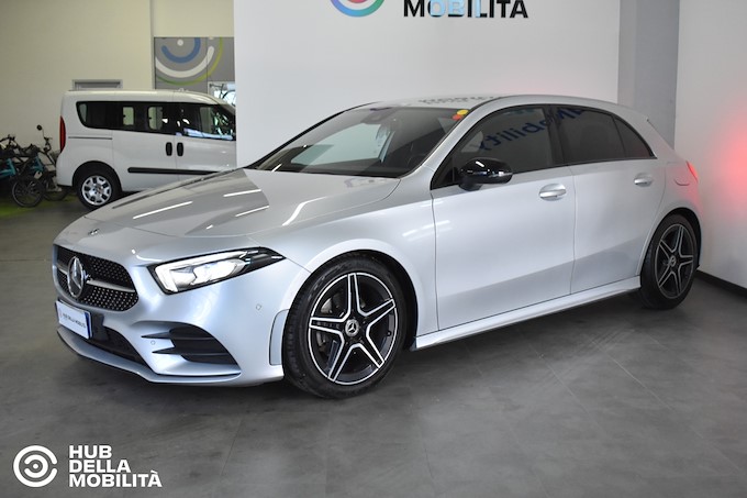 MERCEDES-BENZ A 200 d Automatic Premium